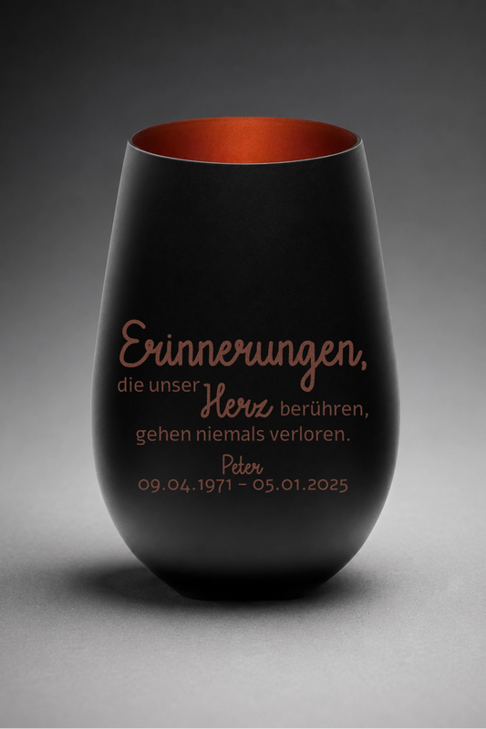 Stölzle Trauerlicht, Gedenklicht, Erinnerungslicht mit personalisierter Gravur - Erinnerungen, die unser Herz berühren, gehen niemals verloren.