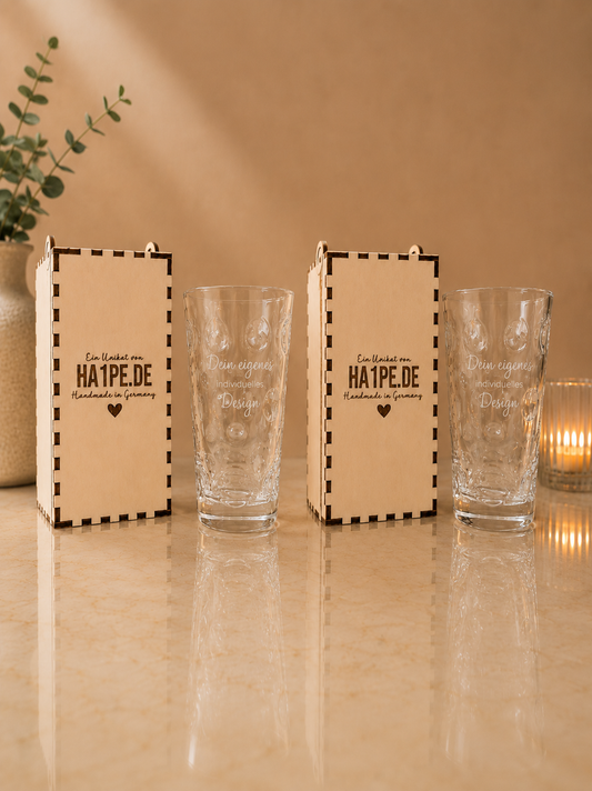 Geschenkset mit zwei gravierten Böckling Dubbegläsern in personalisierter Holz-Geschenkbox | Ha1pe.de