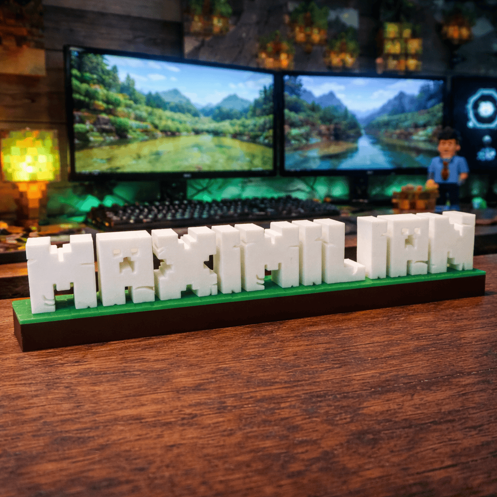 Personalisierter Minecraft Namensaufsteller mit dem Namen Maximilian, bunte Gamer Deko im Minecraft-Stil, ideal für Gaming-Zimmer.