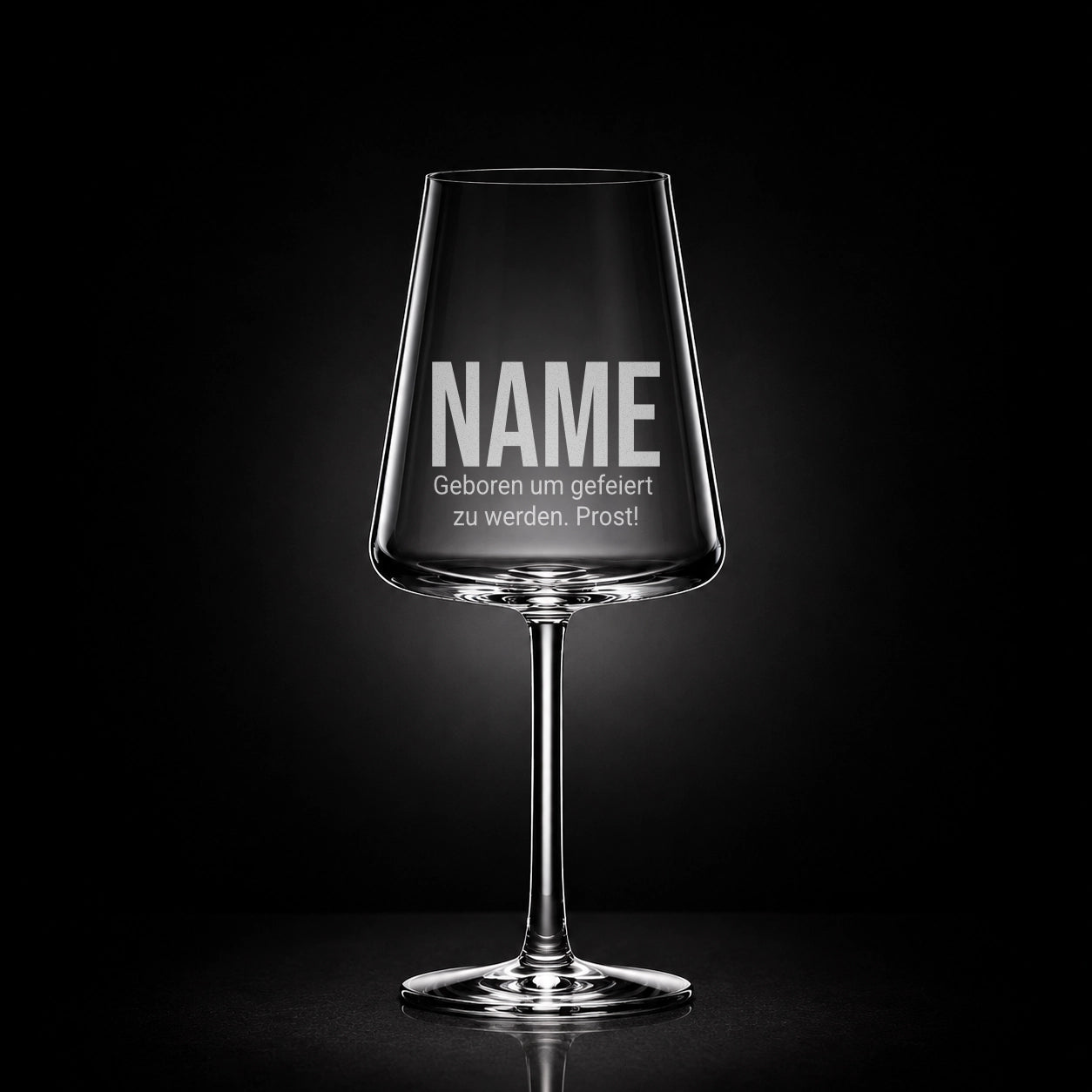Stölzle Rotweinglas 520ml mit Gravur – [Name] Geboren um gefeiert zu werden Prost – personalisiert