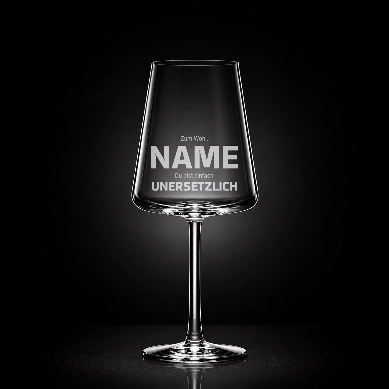 Stölzle Rotweinglas 520ml mit Gravur – Zum Wohl [Name] Du bist einfach unersetzlich – Geburtstag