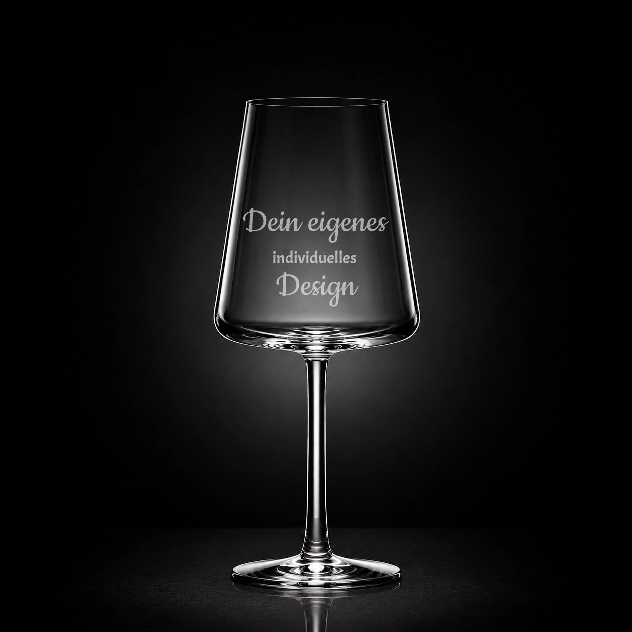 Rotweinglas mit deiner eigenen Gravur, personalisiert, spülmaschinenfest und einzigartig wie du - Dein eigenes Design