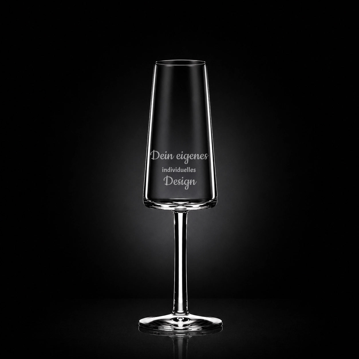 Sektglas mit deiner eigenen Gravur, personalisiert, spülmaschinenfest und einzigartig wie du - Dein eigenes Design