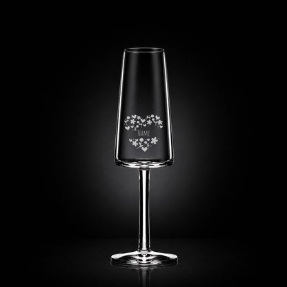 Stölzle Lausitz Sektglas mit deiner eigenen Gravur, personalisiert, spülmaschinenfest und einzigartig wie du - Herz mit Namen