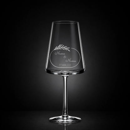 Weißweinglas mit deiner eigenen Gravur, personalisiert, spülmaschinenfest und einzigartig wie du - Ovel mit Blättern