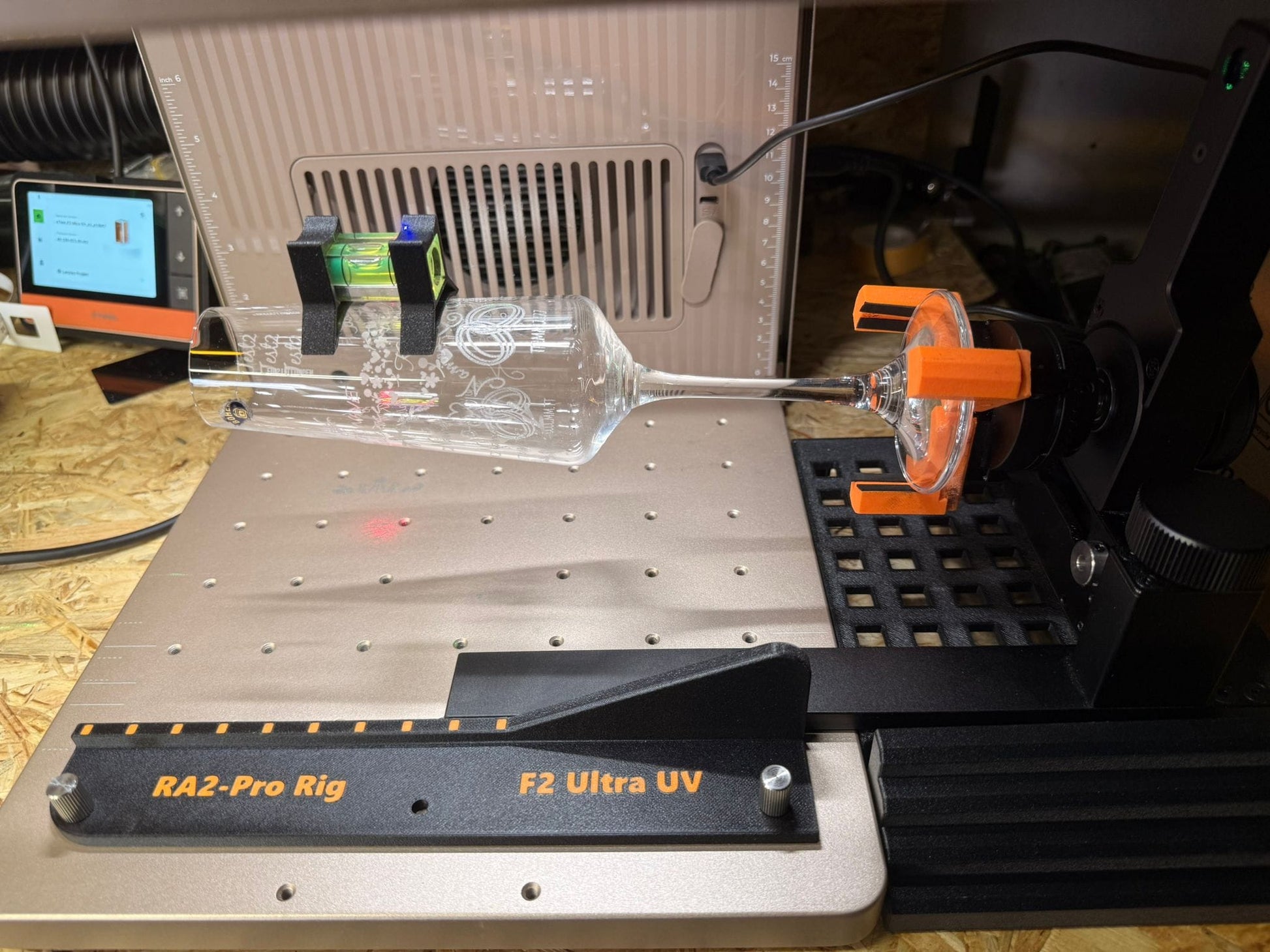 Ausrichtungshilfe für XTool F2 Ultra UV – Perfektes Lasergravieren auf Gläsern & Flaschen - Ha1pe.de